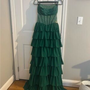 Elegant Green Strapless Prom Dress